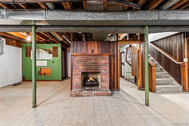 9916 Rosedale Boulevard, Allen Park, MI 48101