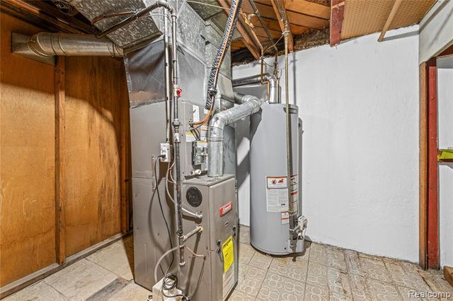 9916 Rosedale Boulevard, Allen Park, MI 48101