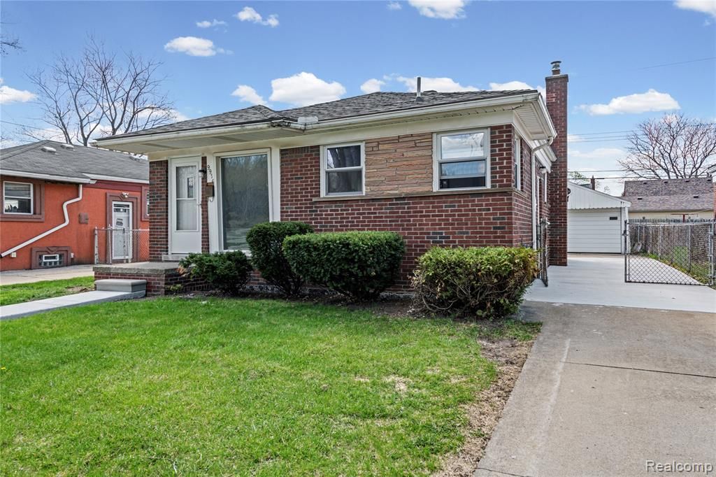 9916 Rosedale Boulevard, Allen Park, MI 48101