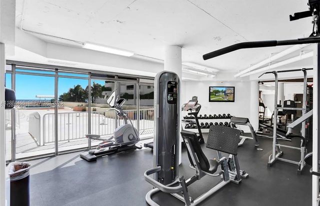 6423 E Collins Avenue 206, Miami Beach, FL 33141