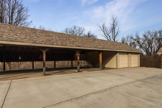 12975 Bryce Canyon Drive F, Maryland Heights, MO 63043