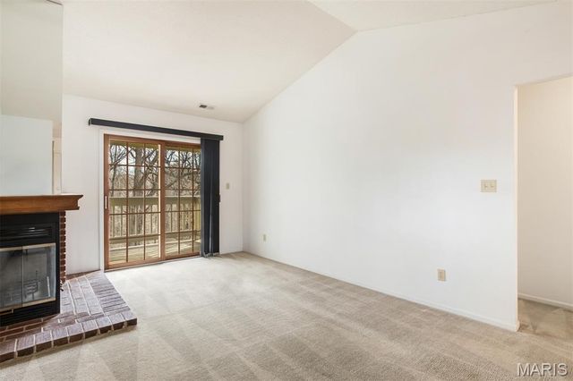 12975 Bryce Canyon Drive F, Maryland Heights, MO 63043