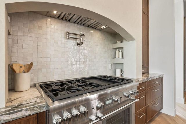73719 Amir Drive, Palm Desert, CA 92260