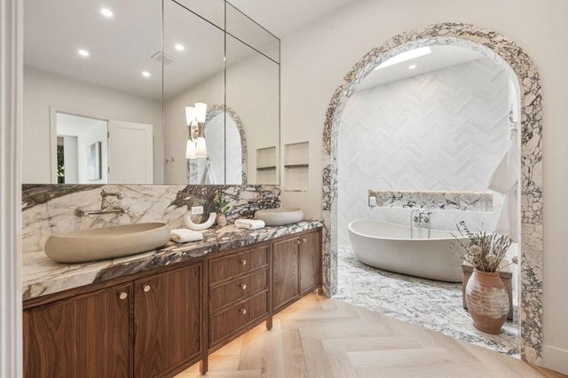 73719 Amir Drive, Palm Desert, CA 92260
