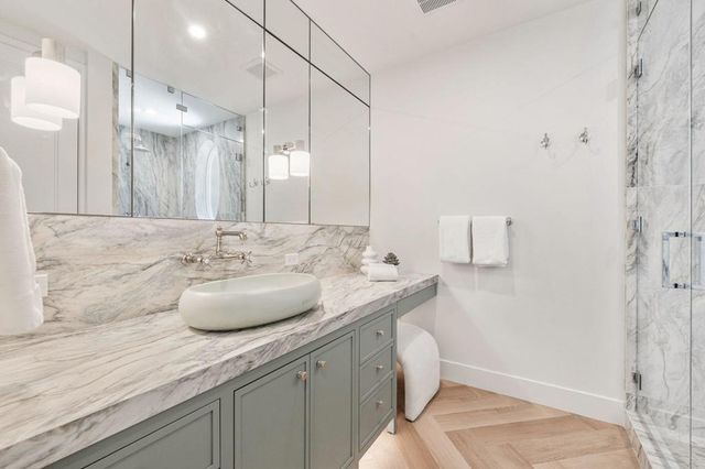 73719 Amir Drive, Palm Desert, CA 92260