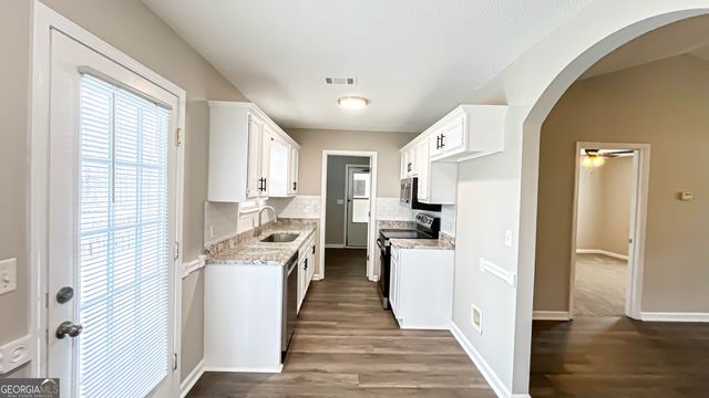 115 Home Court, Jenkinsburg, GA 30234