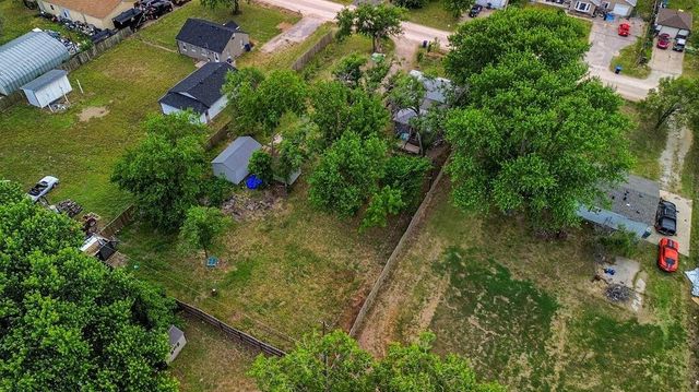 4704 S Water St, Wichita, KS 67217