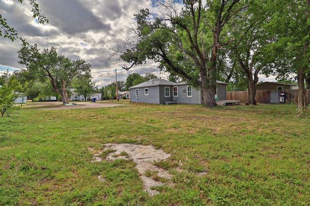 4704 S Water St, Wichita, KS 67217