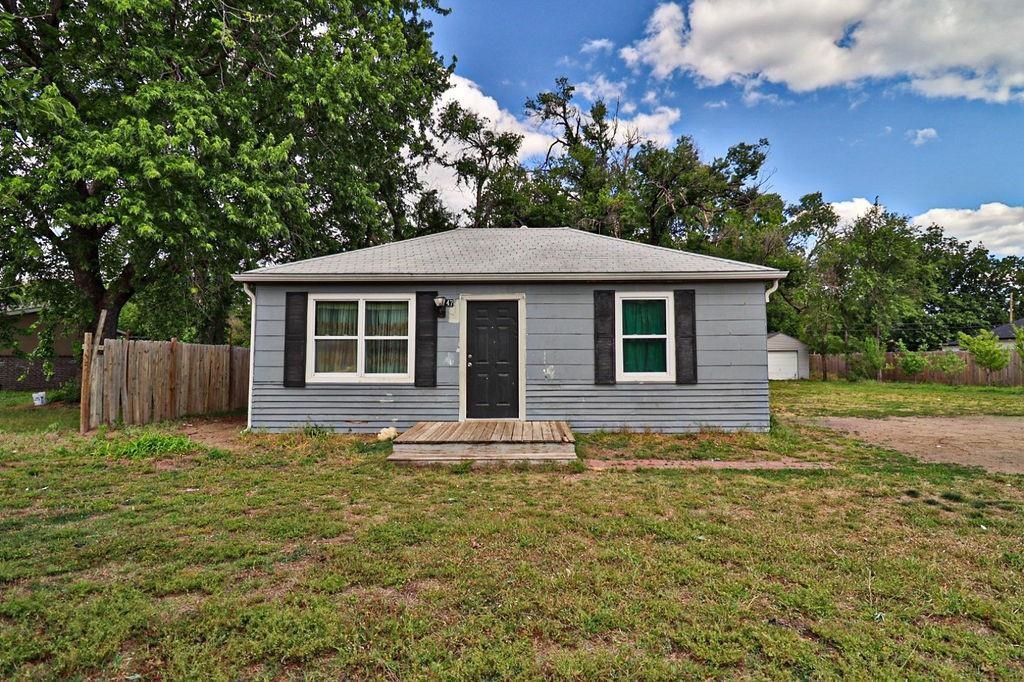 4704 S Water St, Wichita, KS 67217