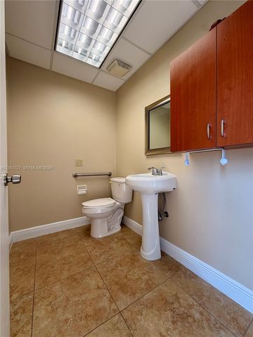 344 W 65th St 204, Hialeah, FL 33012