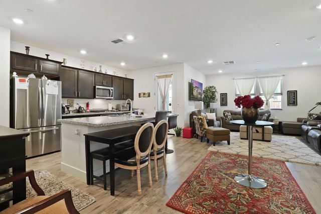 865 Tern Drive, Lathrop, CA 95330