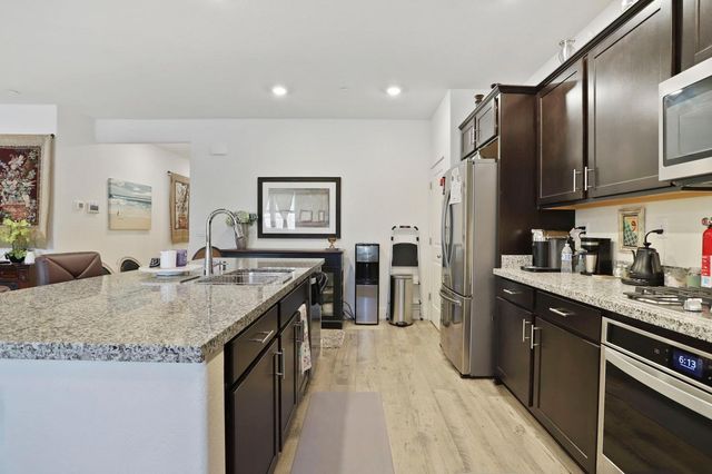 865 Tern Drive, Lathrop, CA 95330