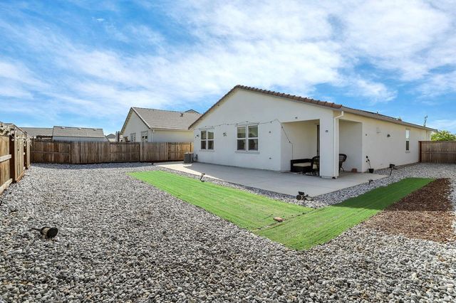 865 Tern Drive, Lathrop, CA 95330