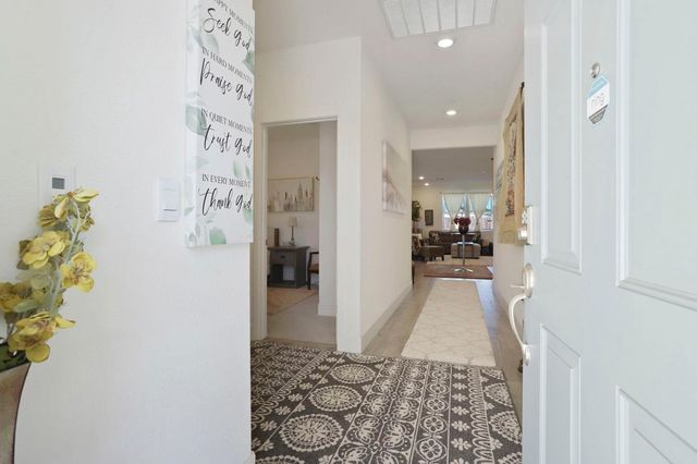 865 Tern Drive, Lathrop, CA 95330