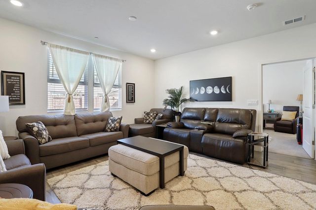 865 Tern Drive, Lathrop, CA 95330