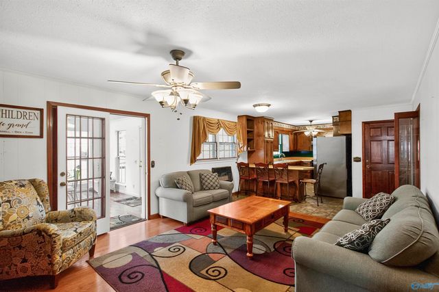 944 4th Avenue NW, Arab, AL 35016