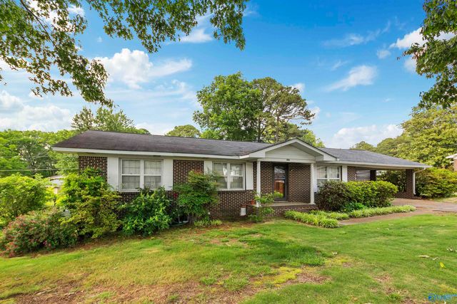 944 4th Avenue NW, Arab, AL 35016