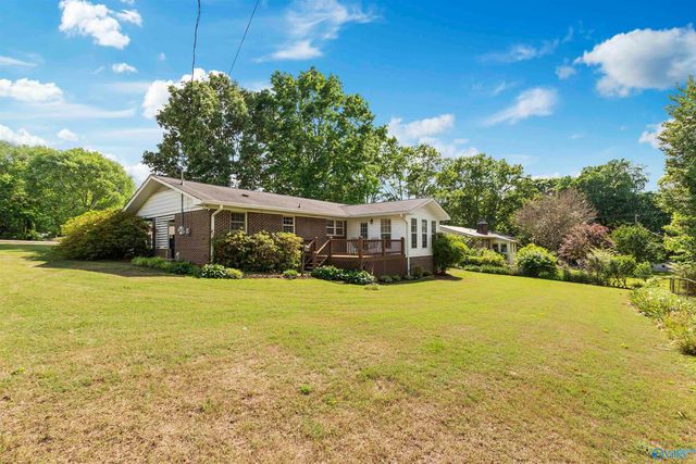 944 4th Avenue NW, Arab, AL 35016