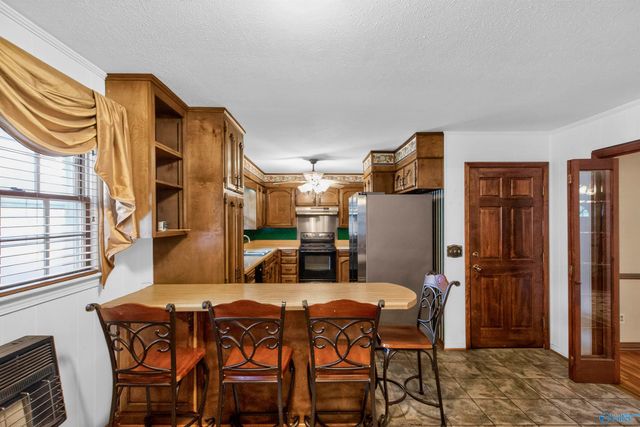 944 4th Avenue NW, Arab, AL 35016