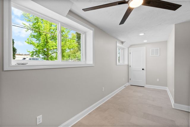 203 22nd Ave, E, Springfield, TN 37172