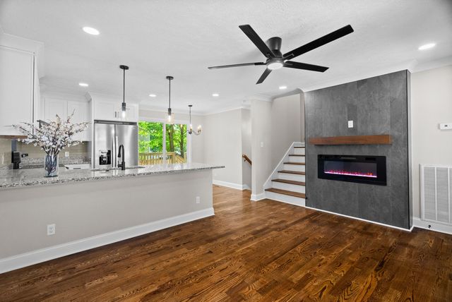 203 22nd Ave, E, Springfield, TN 37172