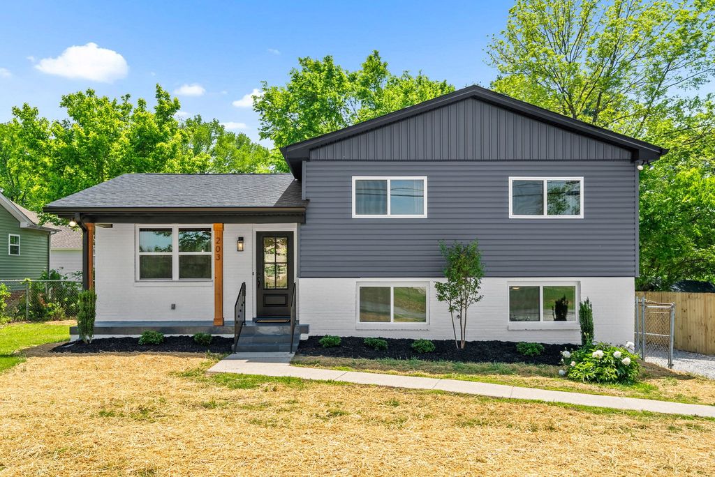 203 22nd Ave, E, Springfield, TN 37172