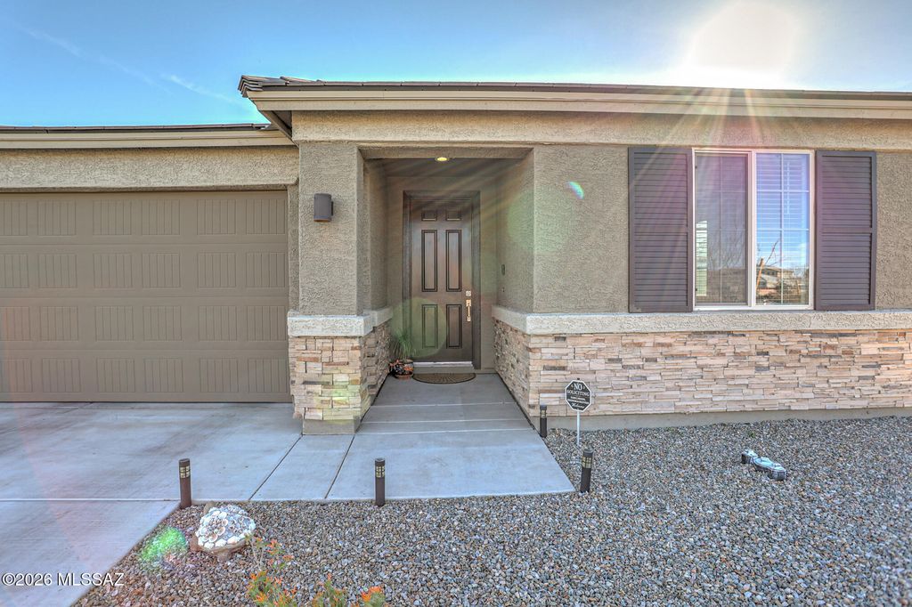 12573 N Belden Place, Marana, AZ 85653