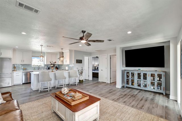 22205 Frio Drive, Galveston, TX 77554