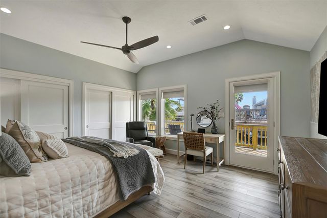 22205 Frio Drive, Galveston, TX 77554