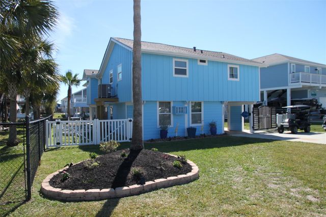 22205 Frio Drive, Galveston, TX 77554