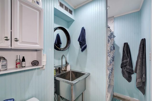 22205 Frio Drive, Galveston, TX 77554