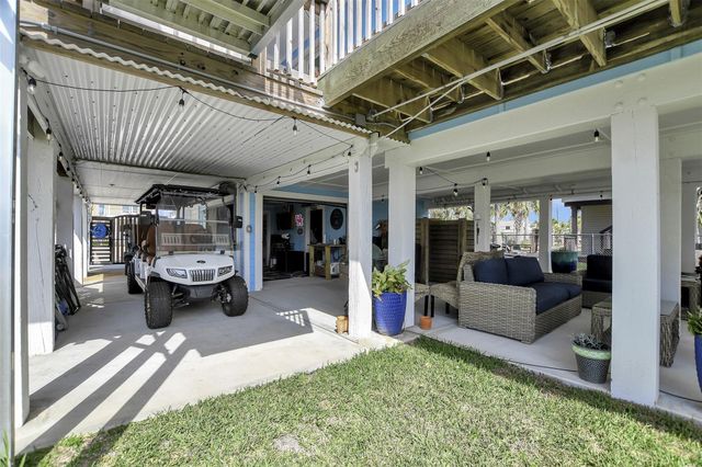 22205 Frio Drive, Galveston, TX 77554