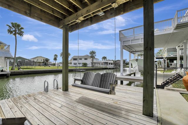 22205 Frio Drive, Galveston, TX 77554