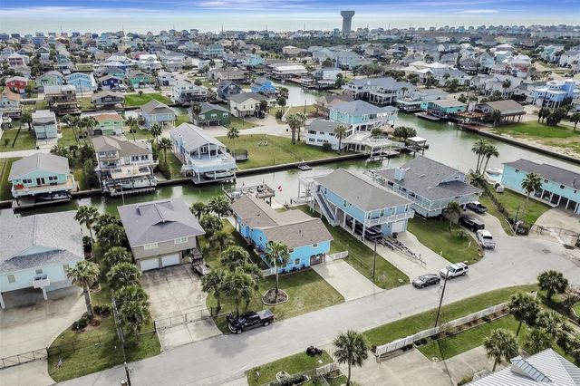 22205 Frio Drive, Galveston, TX 77554