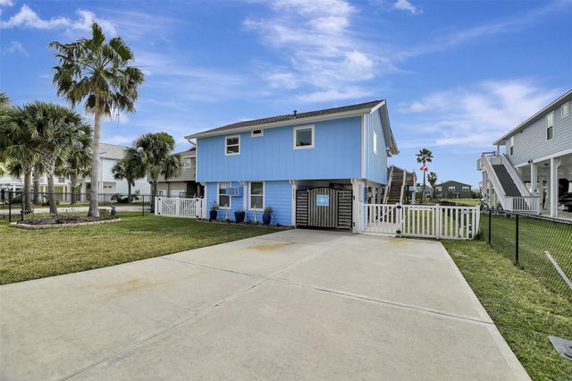 22205 Frio Drive, Galveston, TX 77554