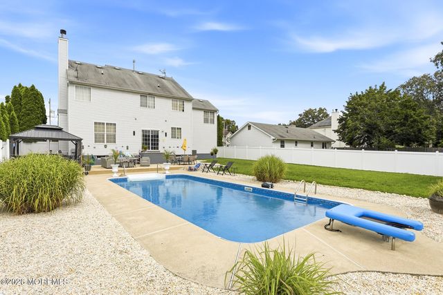316 Hillside Drive, Manchester, NJ 08759