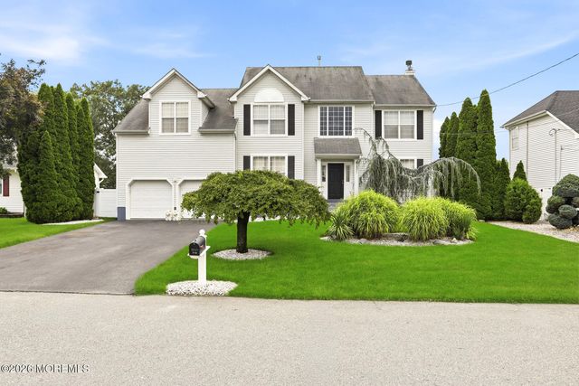 316 Hillside Drive, Manchester, NJ 08759