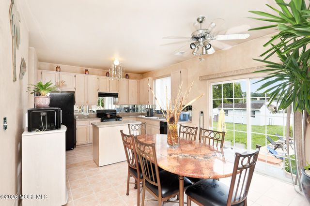 316 Hillside Drive, Manchester, NJ 08759