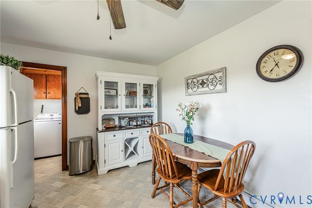 8236 Lee Davis Rd, Mechanicsville, VA 23111