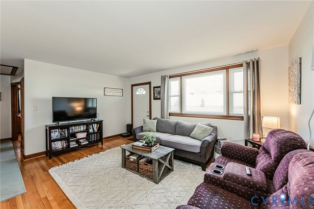 8236 Lee Davis Rd, Mechanicsville, VA 23111