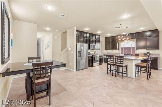 9696 Grayson Hills Street, Las Vegas, NV 89139