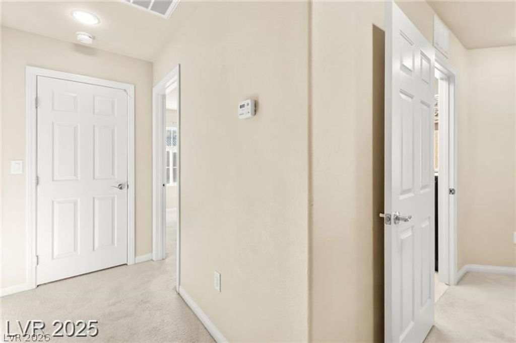 Image 32 of property listing at 9696 Grayson Hills Street, Las Vegas, NV 89139