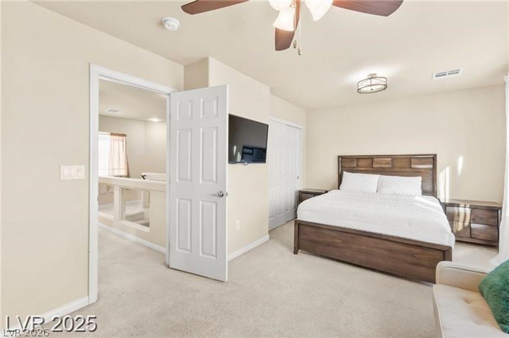 Image 34 of property listing at 9696 Grayson Hills Street, Las Vegas, NV 89139