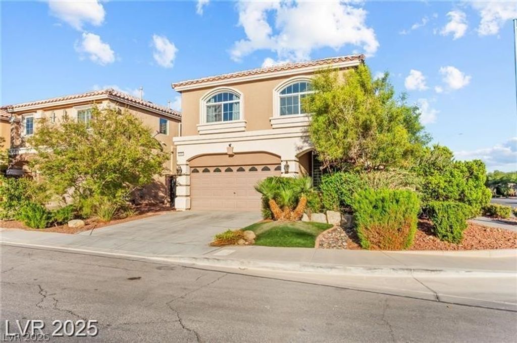 Image 55 of property listing at 9696 Grayson Hills Street, Las Vegas, NV 89139