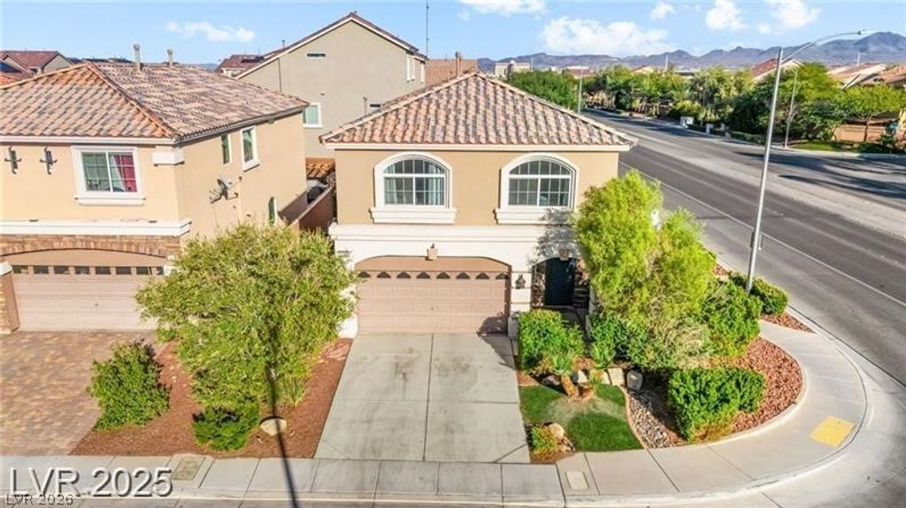 Image 57 of property listing at 9696 Grayson Hills Street, Las Vegas, NV 89139