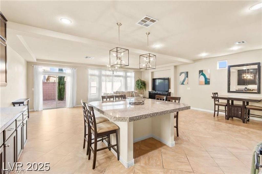 Image 9 of property listing at 9696 Grayson Hills Street, Las Vegas, NV 89139