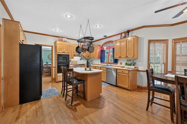 616 Coopers Pond Drive, Lawrenceville, GA 30044