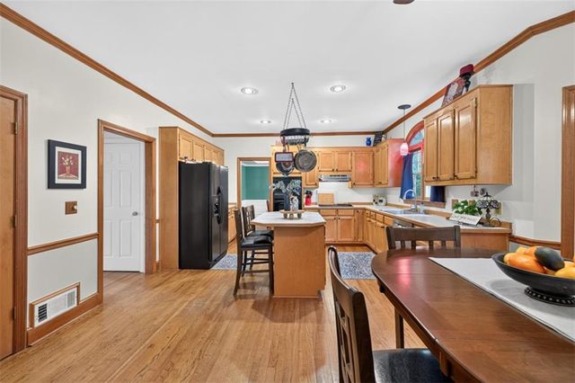 616 Coopers Pond Drive, Lawrenceville, GA 30044