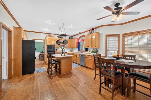 616 Coopers Pond Drive, Lawrenceville, GA 30044