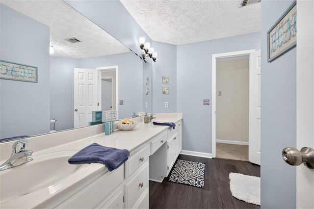 616 Coopers Pond Drive, Lawrenceville, GA 30044